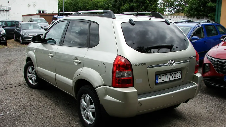 HYUNDAI Tucson -