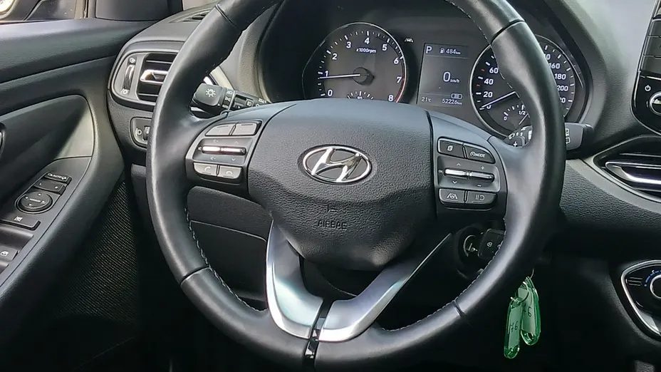HYUNDAI i30 -