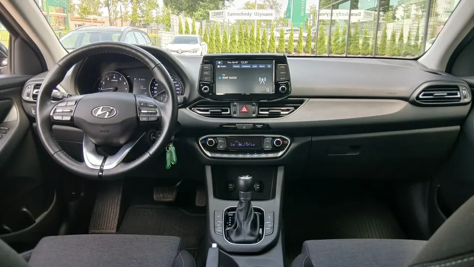 HYUNDAI i30 -