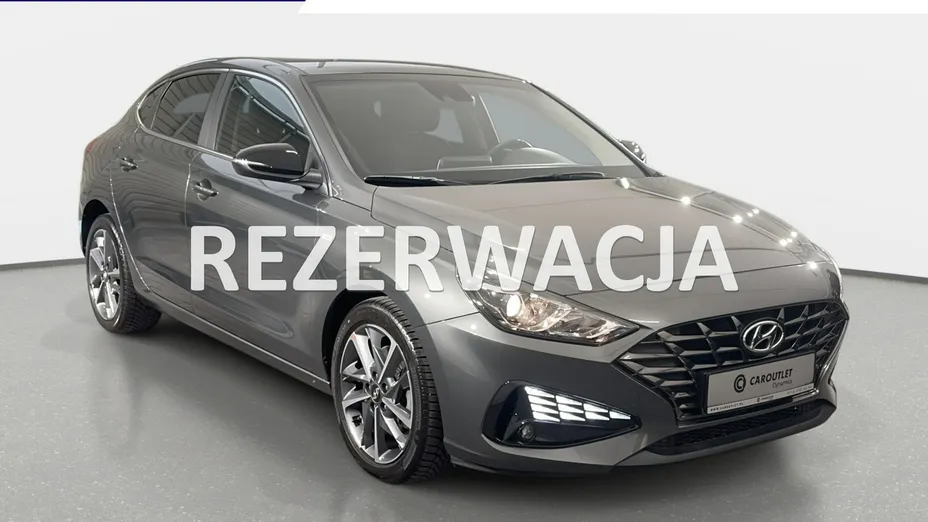 HYUNDAI i30 -