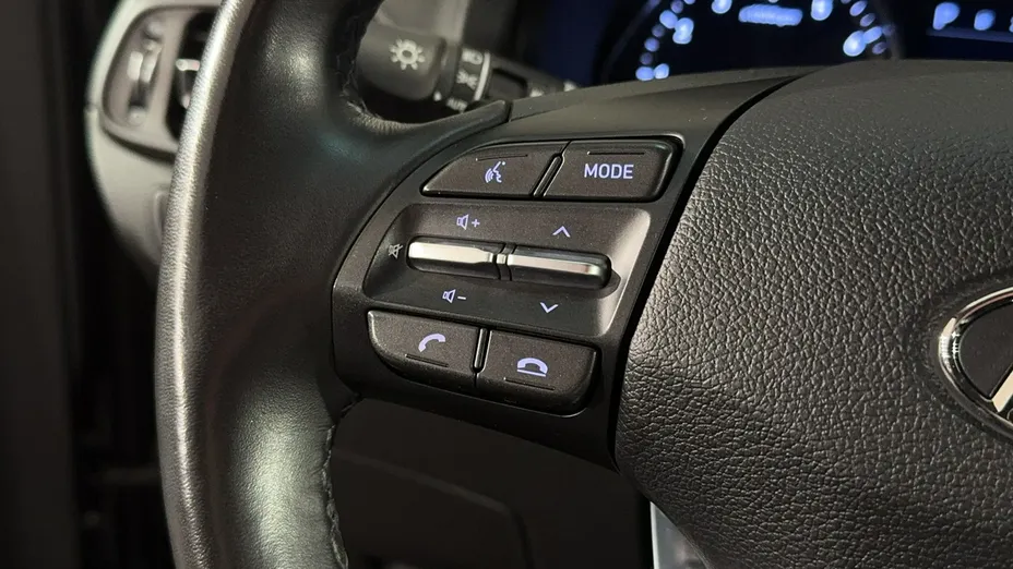 HYUNDAI i30 -