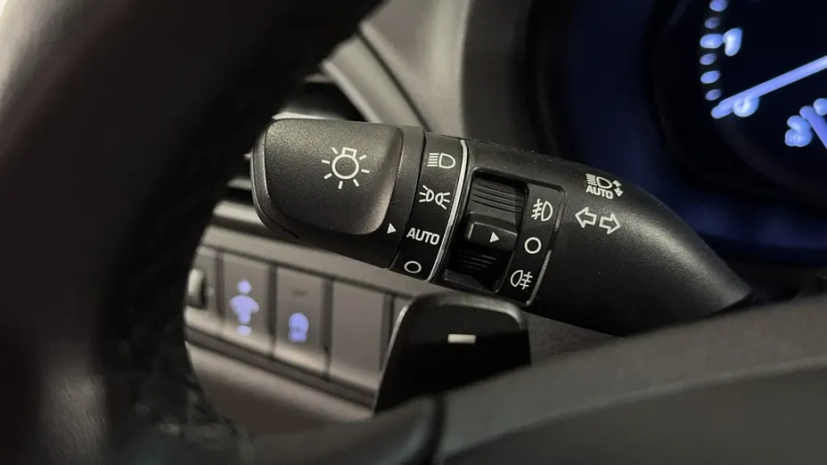 HYUNDAI i30 -