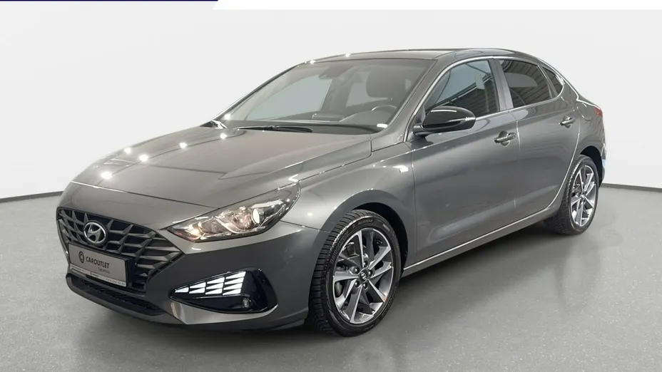 HYUNDAI i30 -