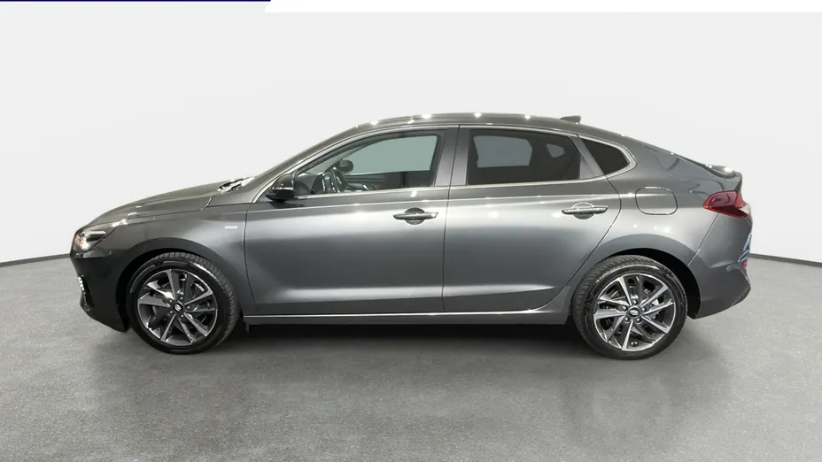 HYUNDAI i30 -