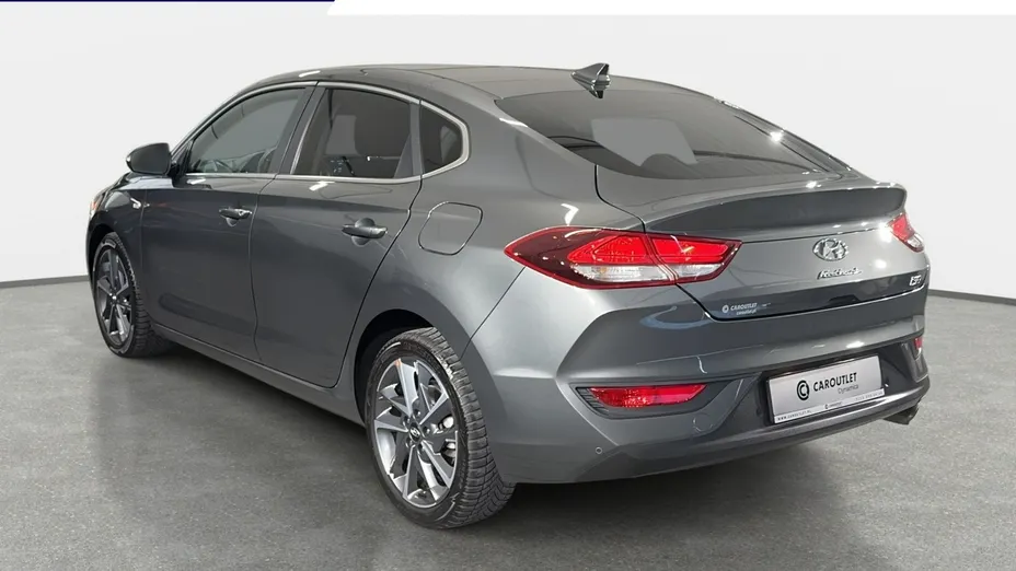 HYUNDAI i30 -
