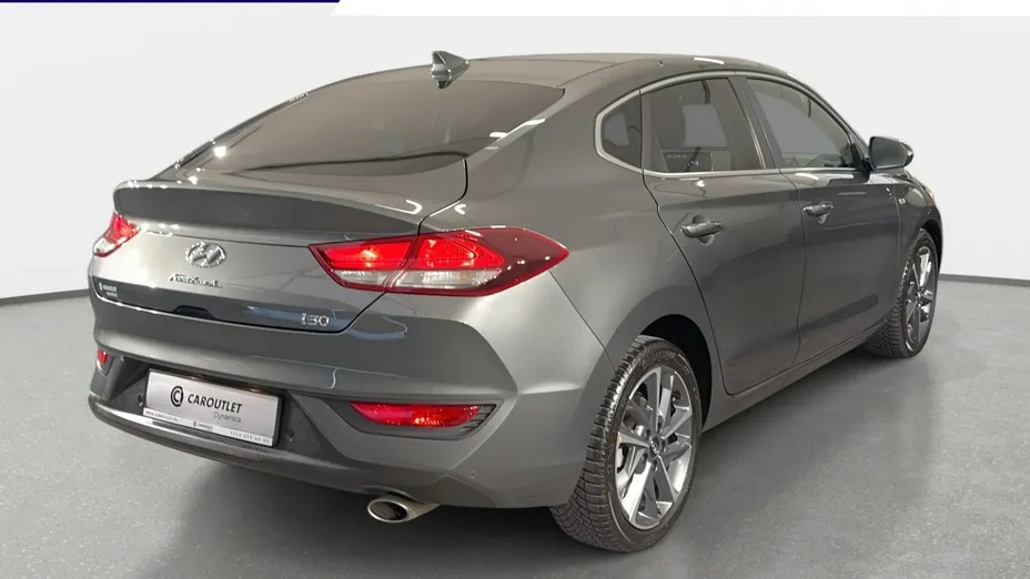 HYUNDAI i30 -
