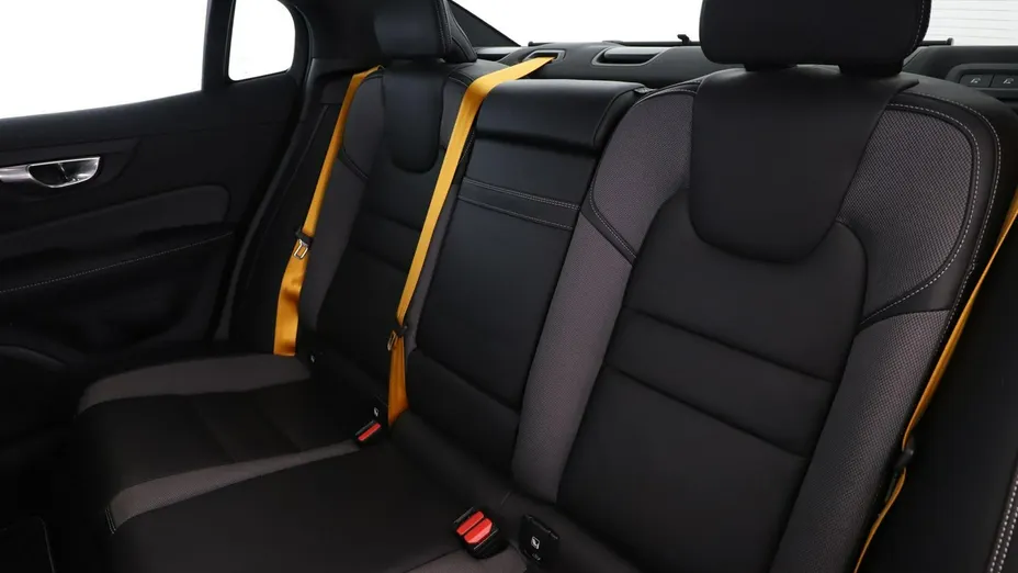 VOLVO S60 -