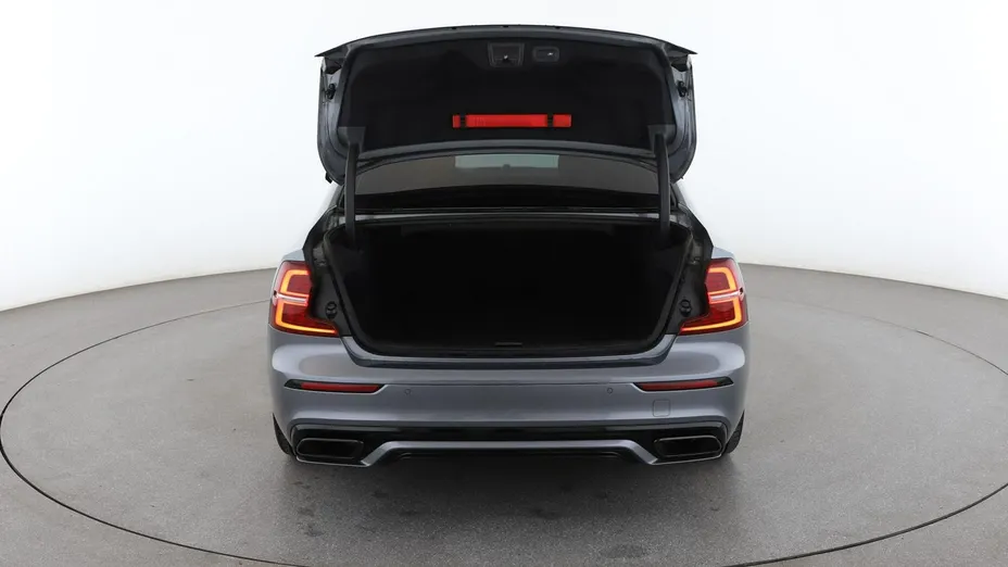 VOLVO S60 -