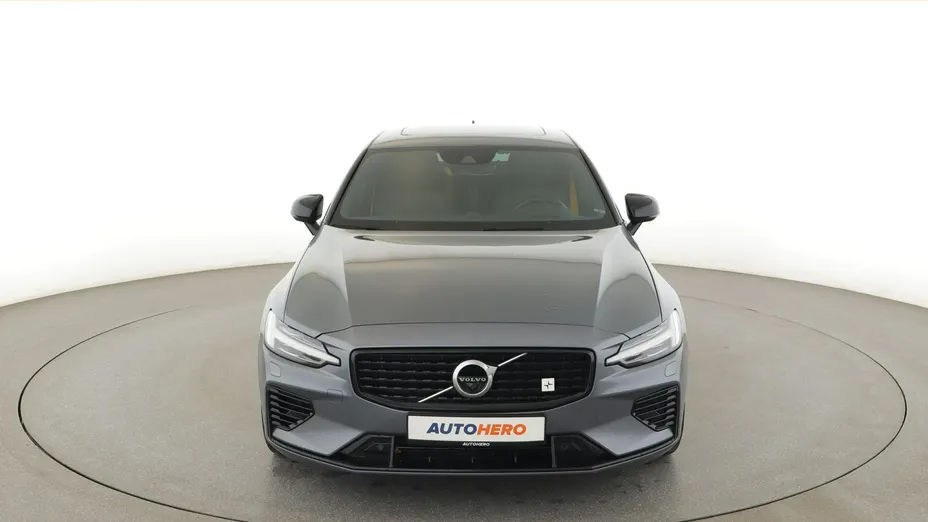 VOLVO S60 -