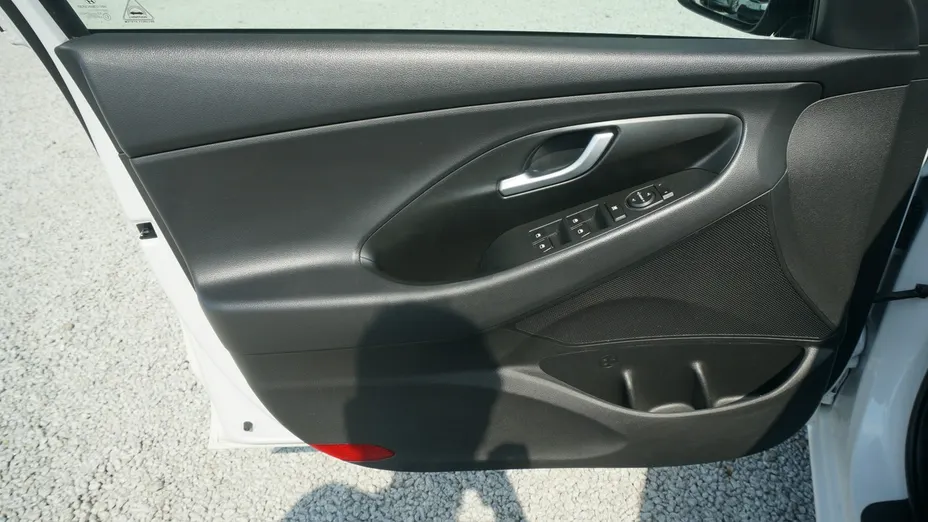 HYUNDAI i30 -