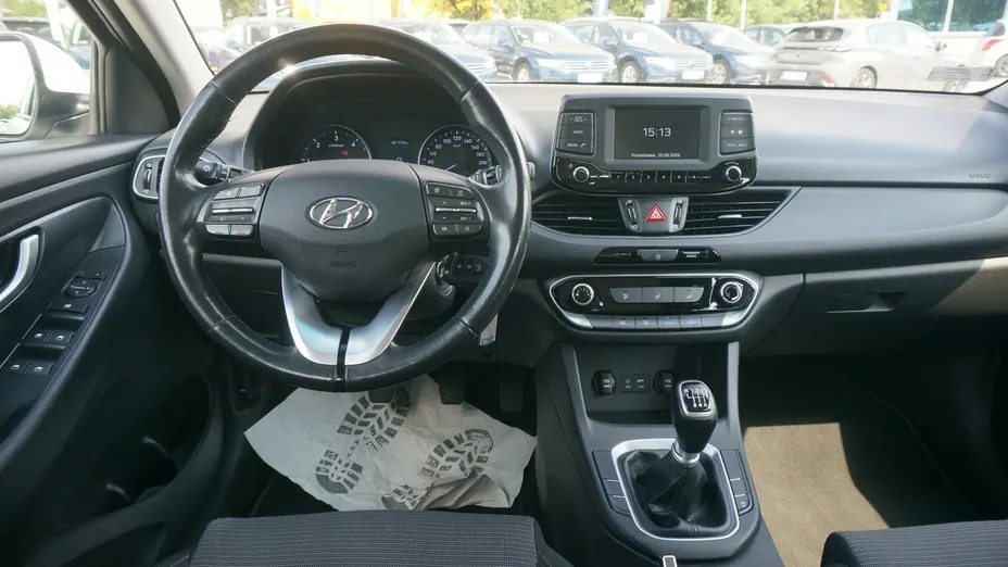 HYUNDAI i30 -