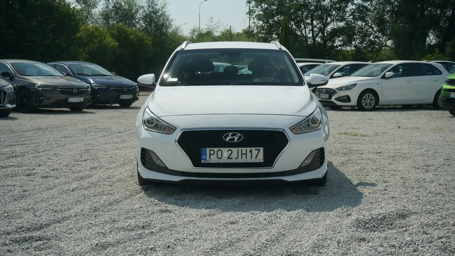 HYUNDAI i30 -