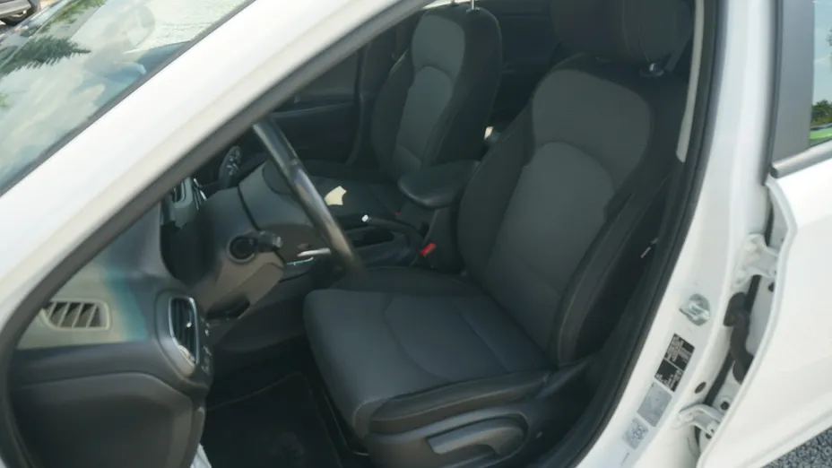 HYUNDAI i30 -