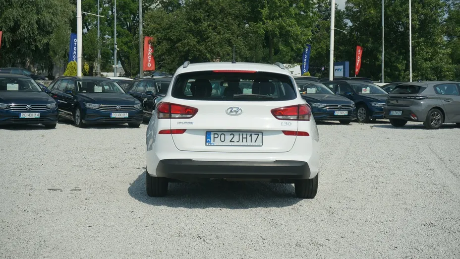 HYUNDAI i30 -