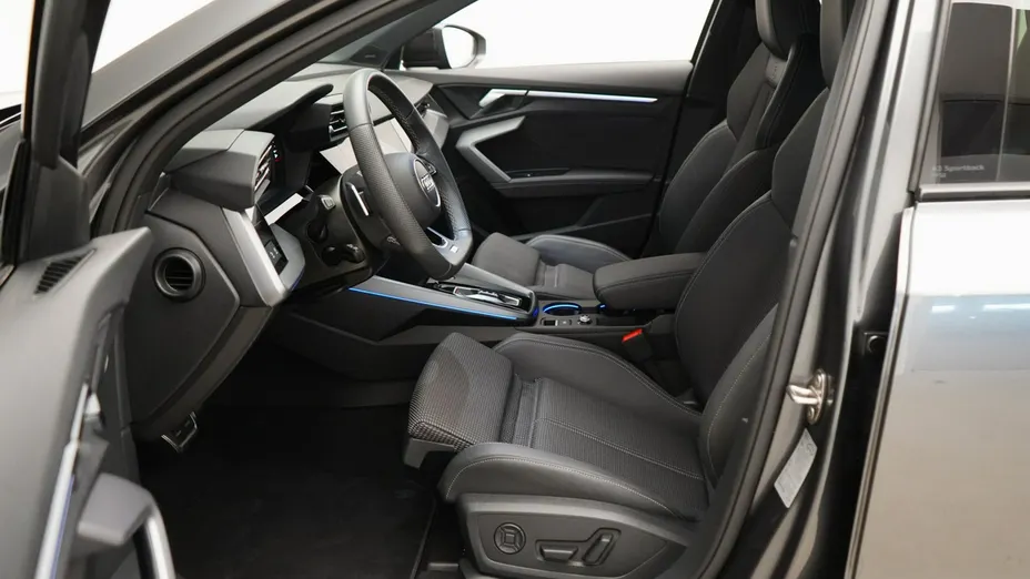 AUDI A3 Sportback -