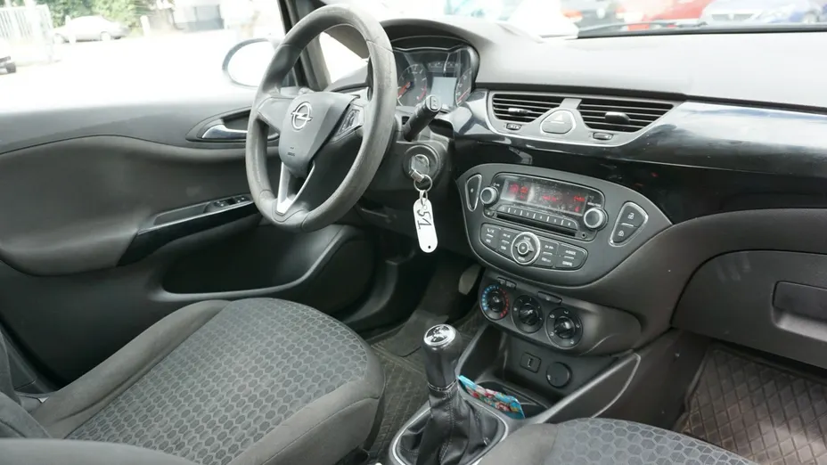OPEL Corsa -