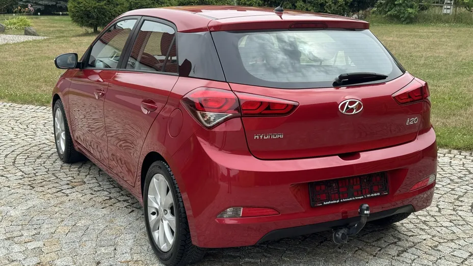 HYUNDAI i20 -