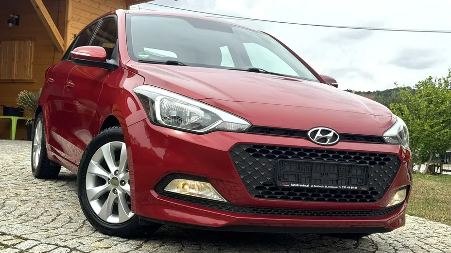 HYUNDAI i20 -