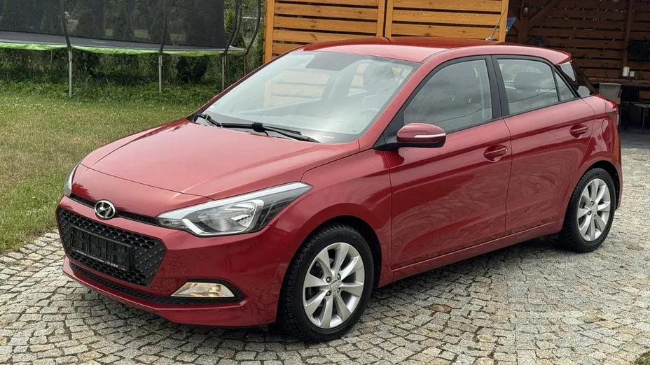 HYUNDAI i20 -