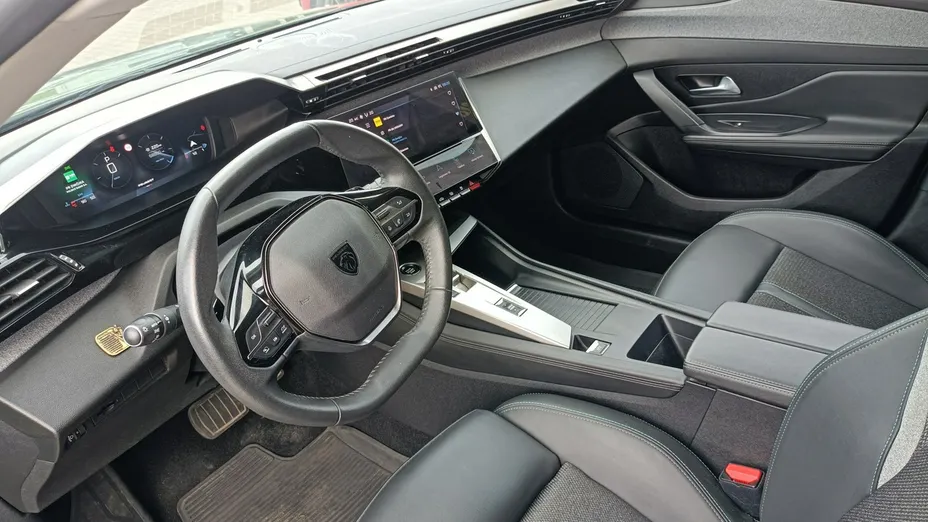 PEUGEOT 308 -