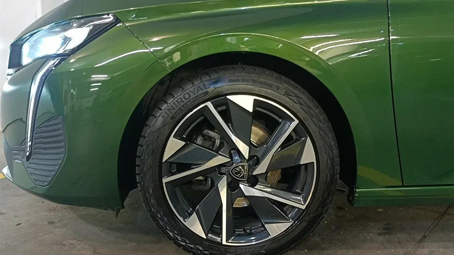 PEUGEOT 308 -
