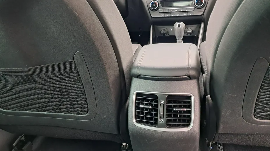 HYUNDAI Tucson -