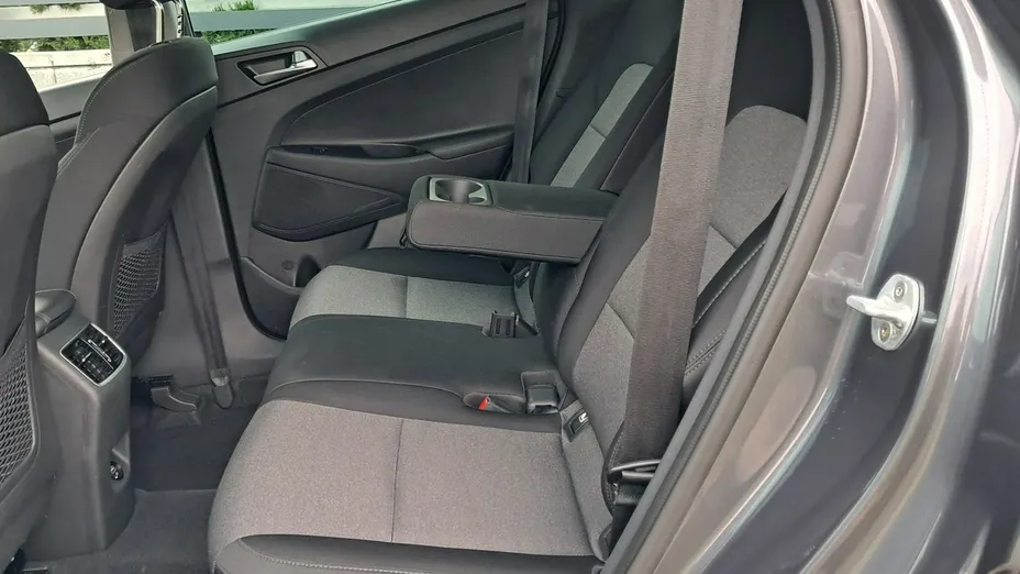 HYUNDAI Tucson -