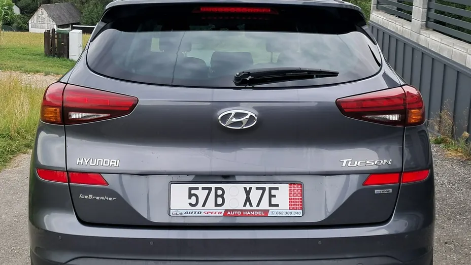 HYUNDAI Tucson -