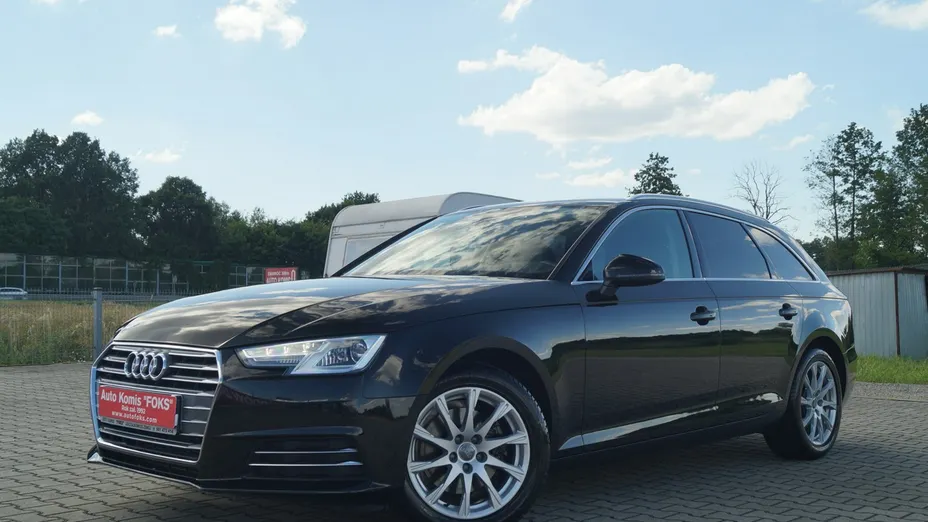 AUDI A4 -