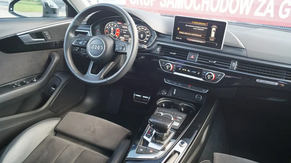 AUDI A4 -