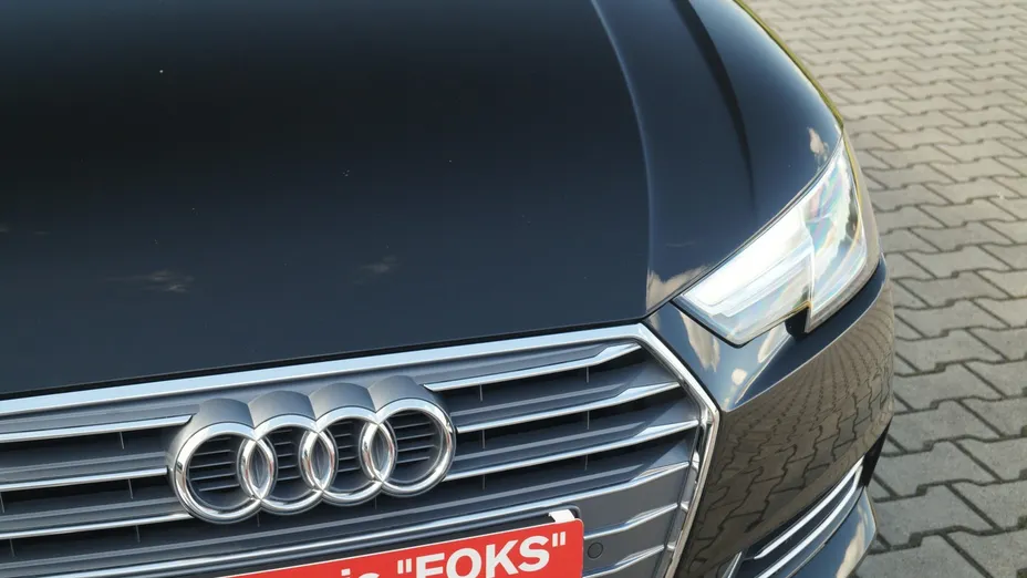 AUDI A4 -