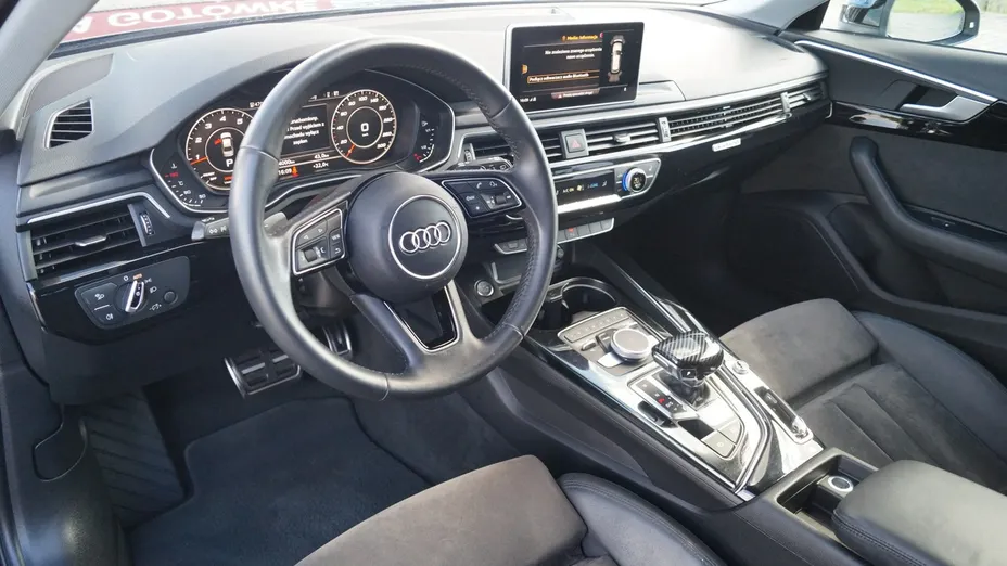 AUDI A4 -