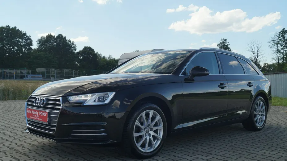 AUDI A4 -
