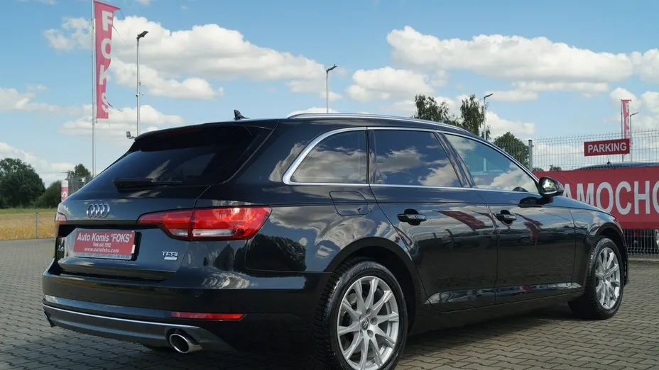 AUDI A4 -