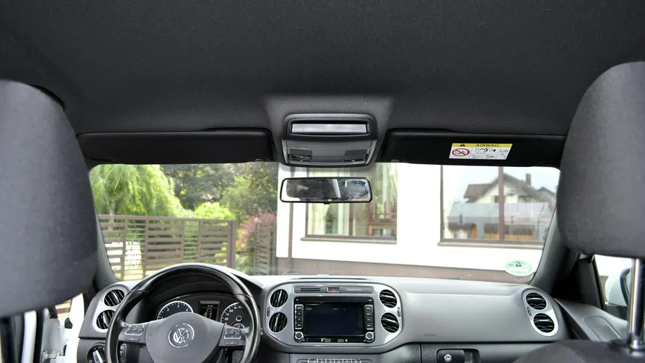 VOLKSWAGEN Tiguan -