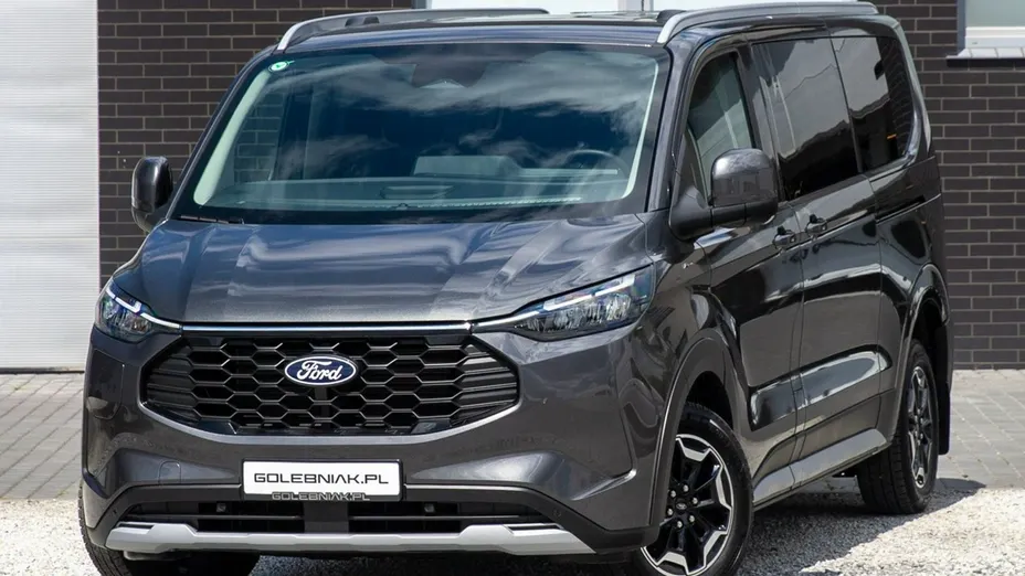 FORD Tourneo Custom -
