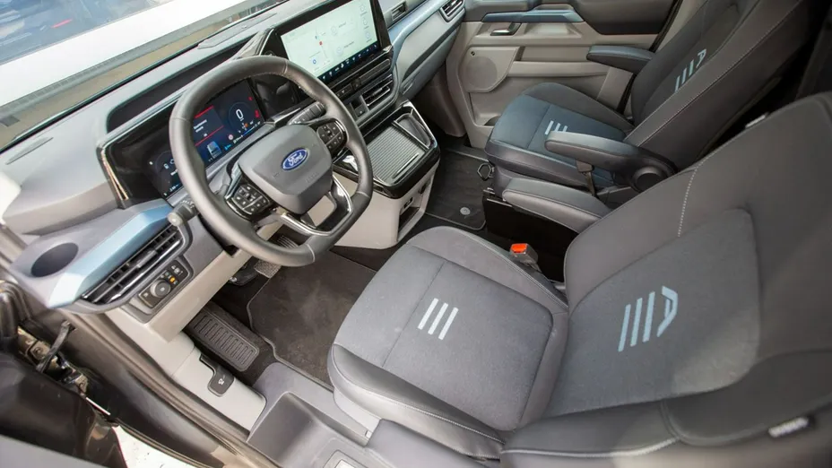 FORD Tourneo Custom -