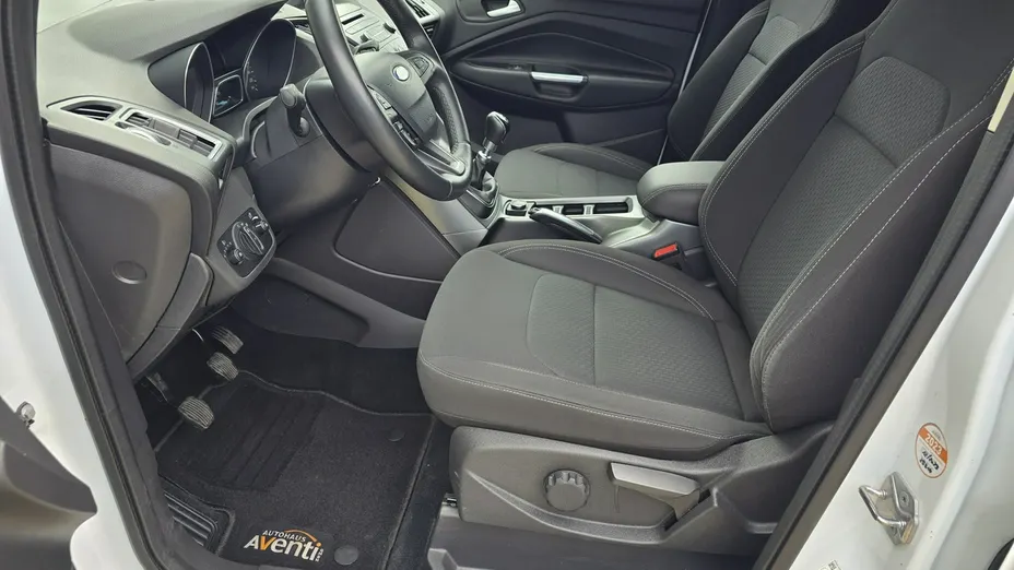 FORD Kuga -