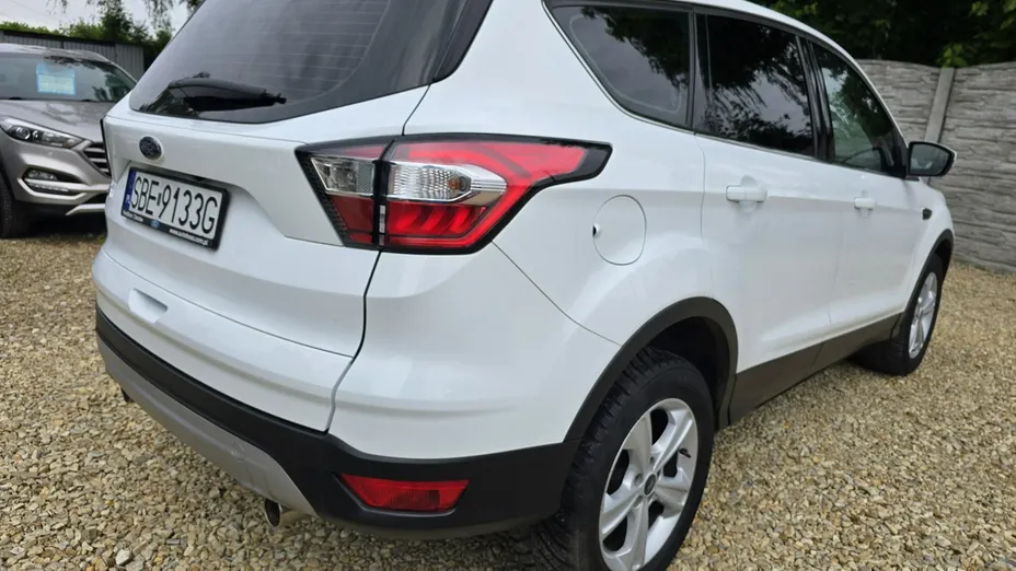 FORD Kuga -