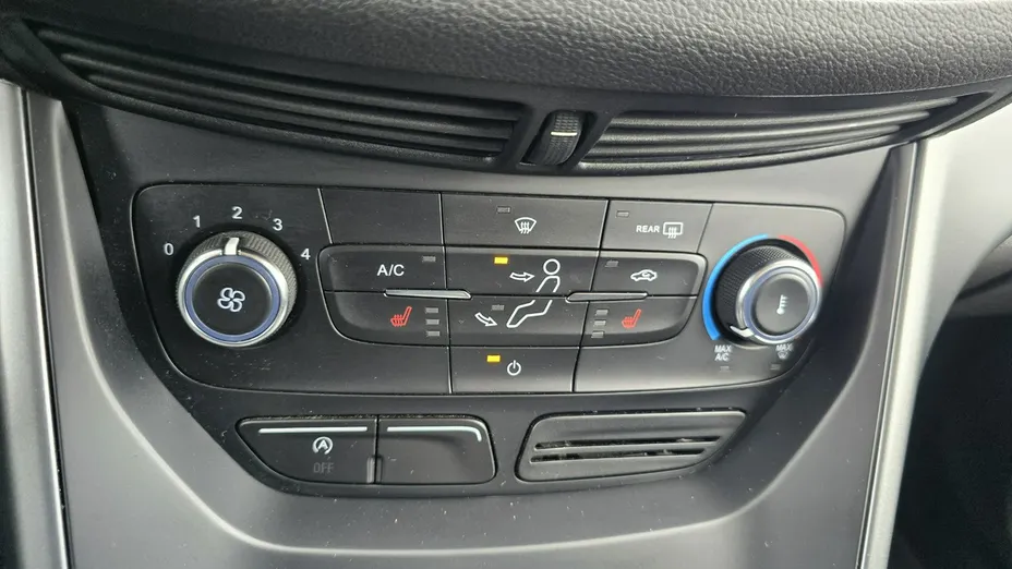 FORD Kuga -