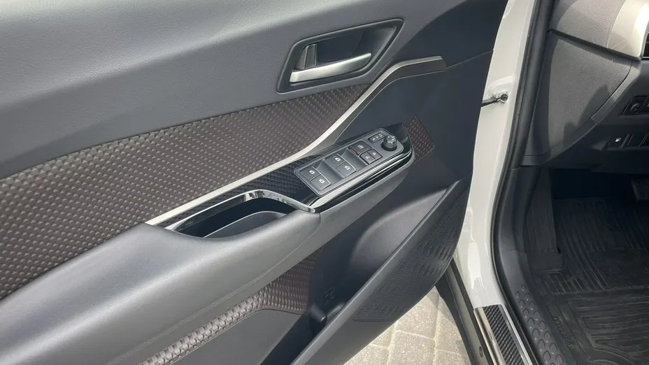 TOYOTA C-HR -