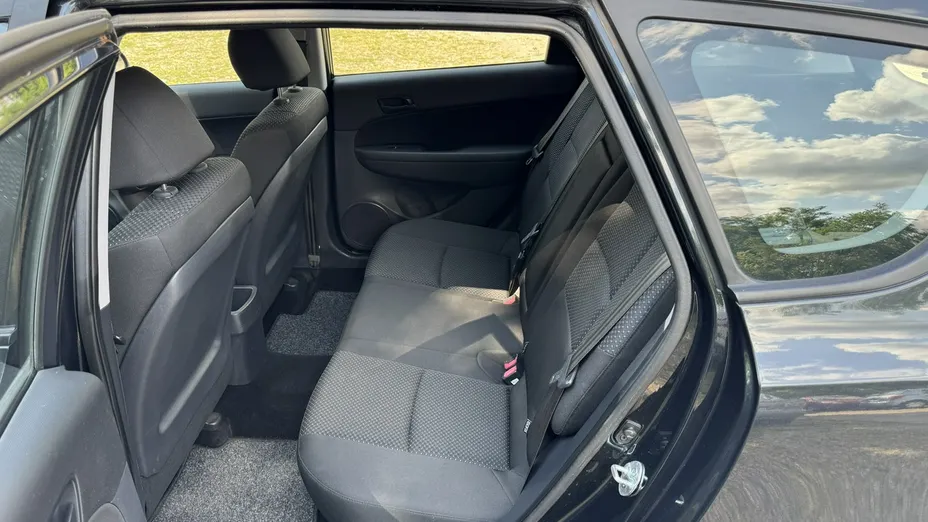 HYUNDAI i30 -
