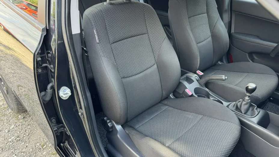 HYUNDAI i30 -
