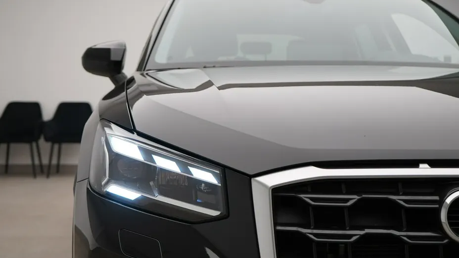 AUDI Q2 -