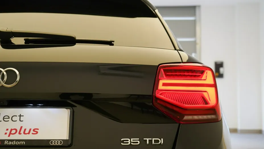 AUDI Q2 -
