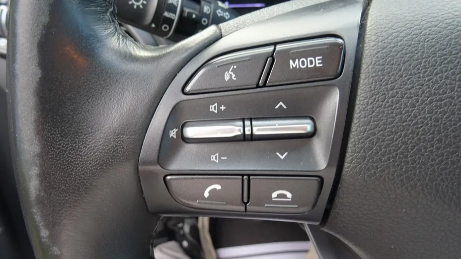 HYUNDAI i30 -