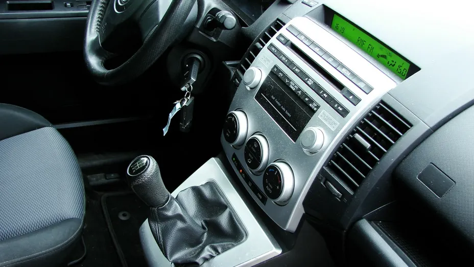 MAZDA 5 -