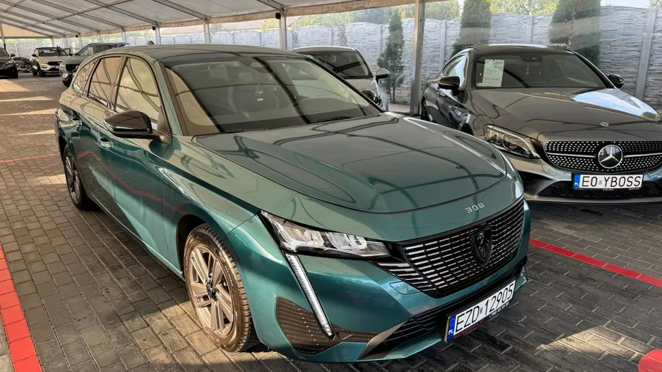 PEUGEOT 308 -