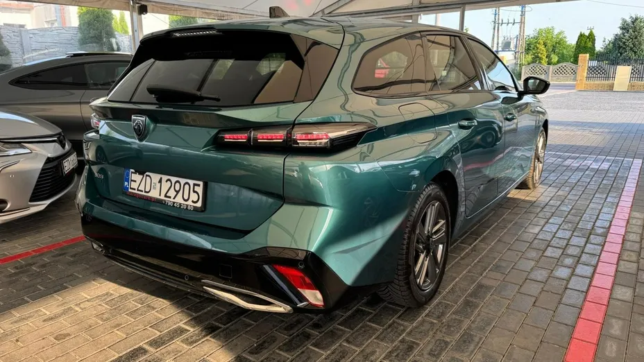 PEUGEOT 308 -