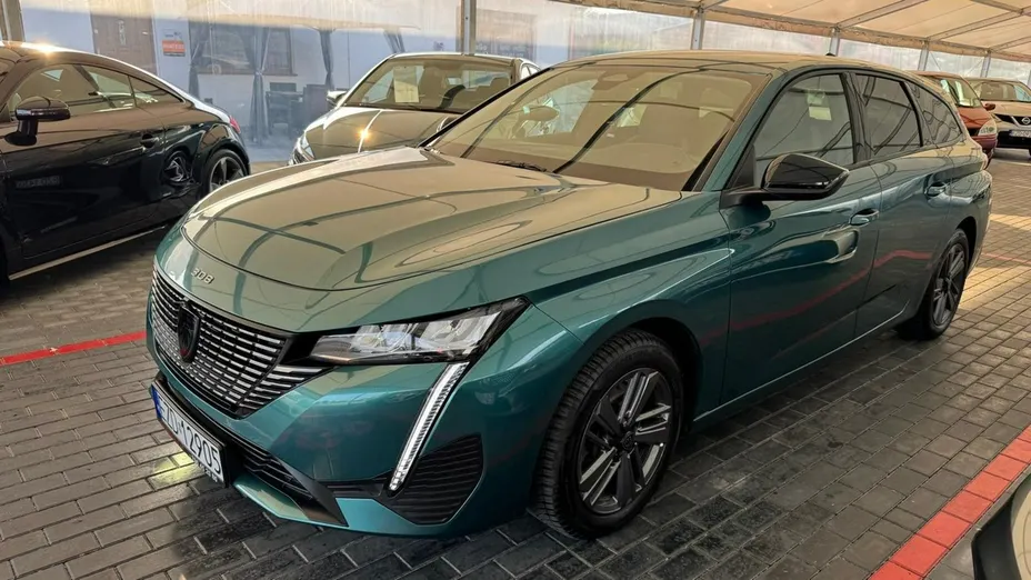 PEUGEOT 308 -